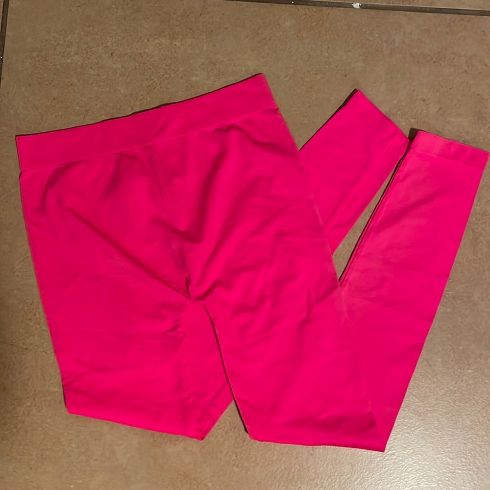 Pink polyester leggings